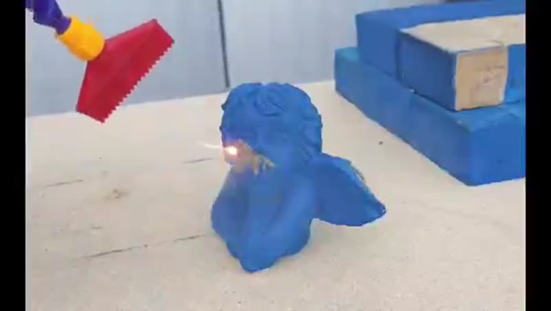 Rengöring av skulptur