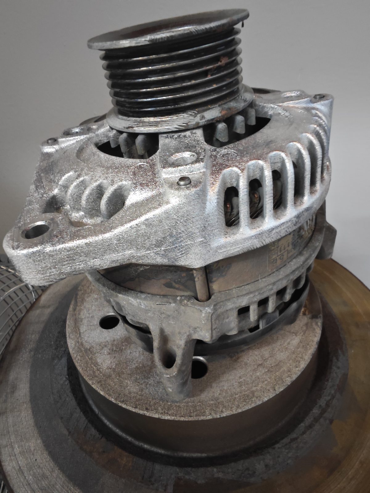 Delvis rengjord generator